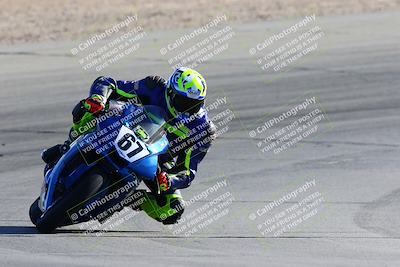 media/Jan-08-2022-SoCal Trackdays (Sat) [[1ec2777125]]/Turn 10 (2pm)/